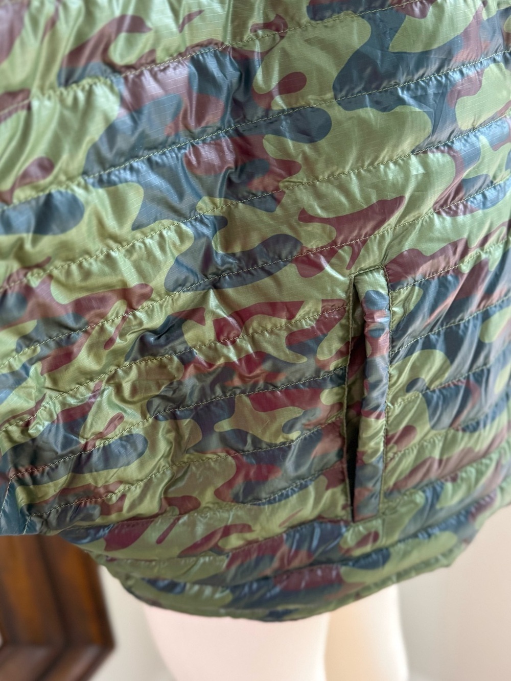 THINK ROYLN Iridescent Gold and Pink Metallic Lined Jacket - Picture 3 of 5